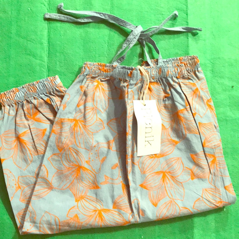 **SOLD** Picnik 6-12M NWT flower romper